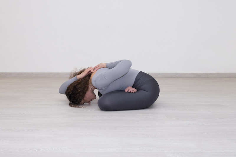 Padmāsana - Esercizi al Centered Yoga Studio